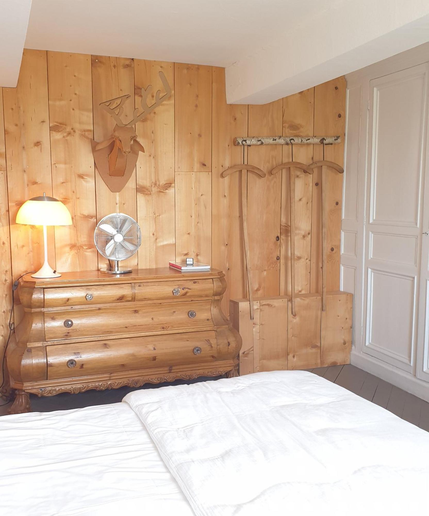 Bed and Breakfast Par Hasard Ou Pas Saint-Martin-aux-Chartrains Zewnętrze zdjęcie